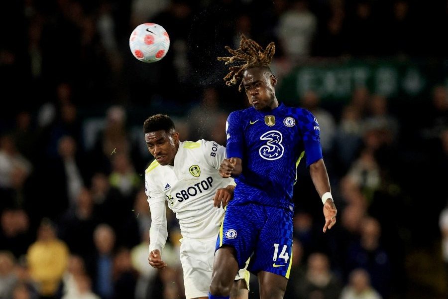 Chelsea consolidate top-four place as Leeds sink deeper into trouble